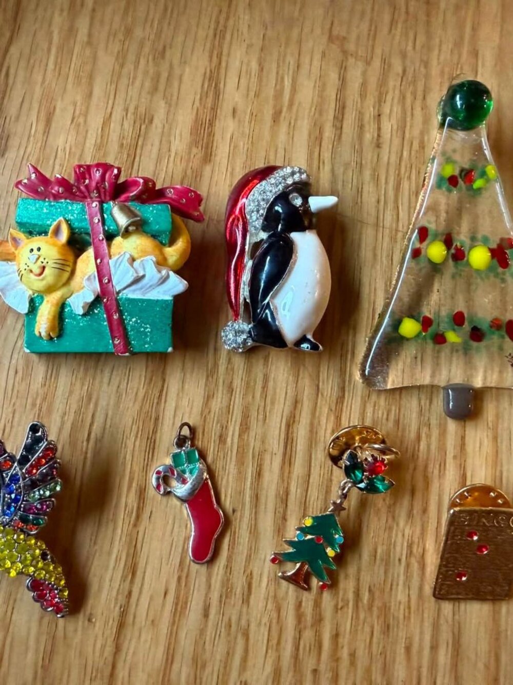 Bundle of Vintage Xmas Brooches & Pins